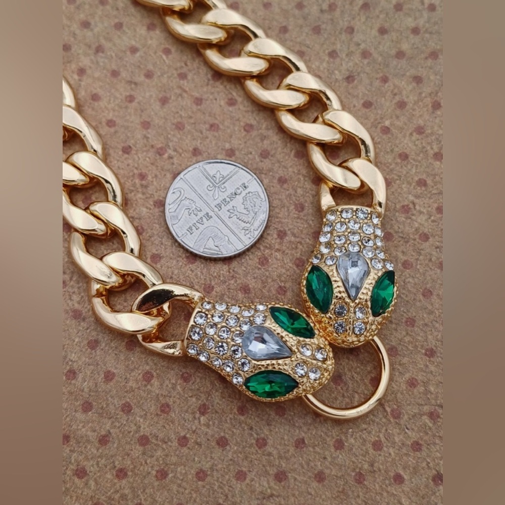 Necklace Gold-Tone Statement Chain Necklace with Green Crystal Accents - Picture 6 of 11